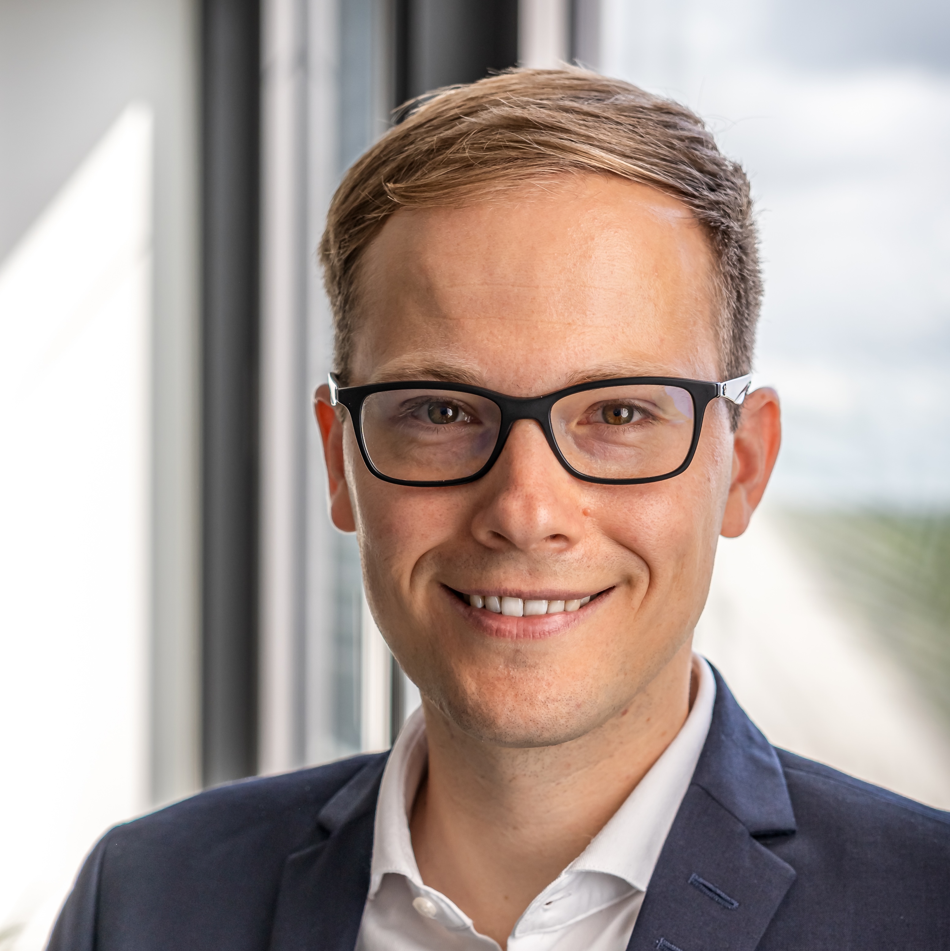 Portrait of Dr. Torben Ruhr